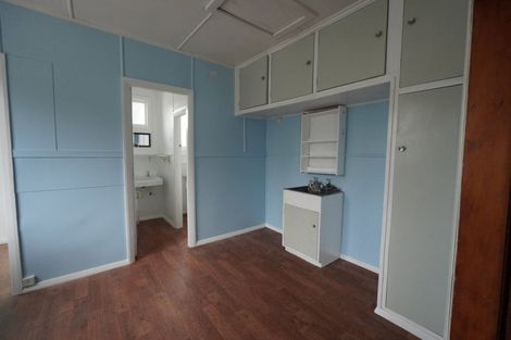 Photo of property in 330 Featherston Street, Palmerston North, 4414