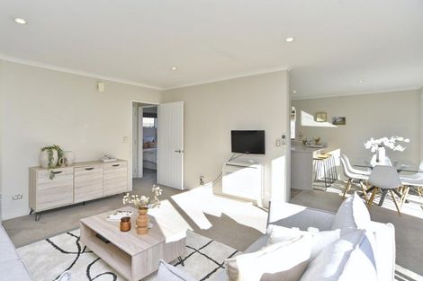 Photo of property in 3 Reeves Road, Rangiora, 7400