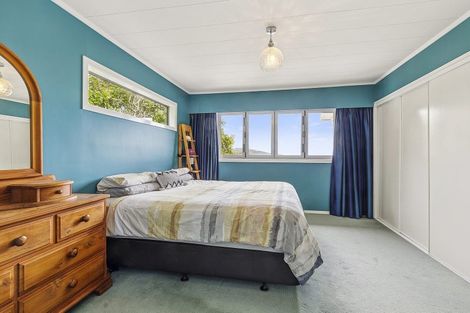 Photo of property in 3a Roys Road, Plimmerton, Porirua, 5026