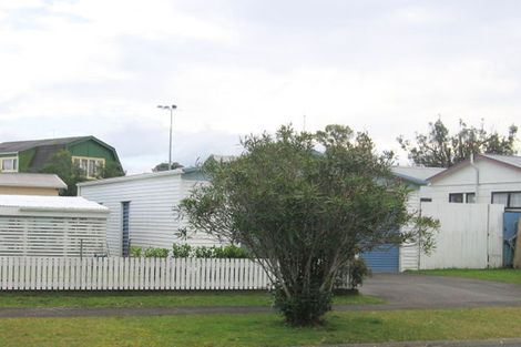 Photo of property in 101 Mark Street, Whangamata, 3620