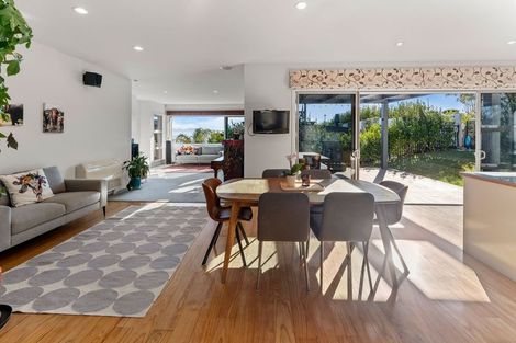 Photo of property in 1 Commodore Place, Britannia Heights, Nelson, 7010