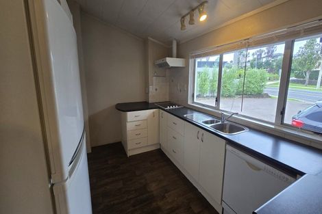 Photo of property in 43 Welcome Bay Road, Welcome Bay, Tauranga, 3112