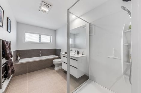 Photo of property in 11 Makete Crescent, Hobsonville, Auckland, 0618