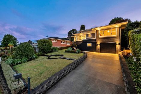 Photo of property in 10 Hamlet Place, Pukekohe, 2120