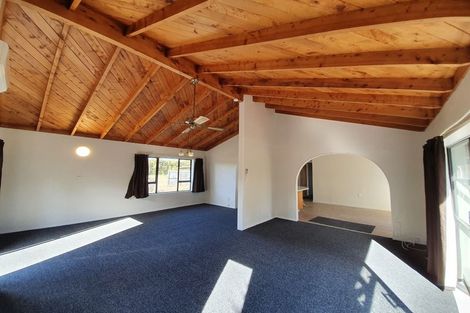 Photo of property in 270c Patumahoe Road, Pukekohe, 2678