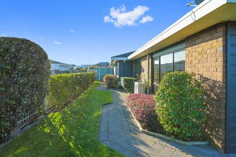 Photo of property in 77 Harvey Street, Waipahihi, Taupo, 3330