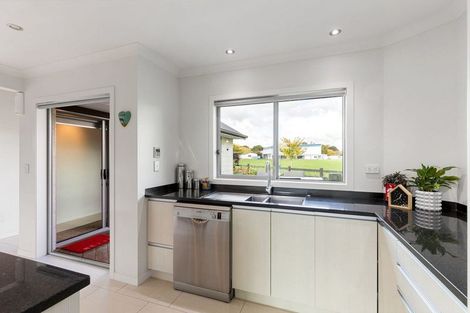 Photo of property in 23 Brancaster Place, Cambridge, 3434