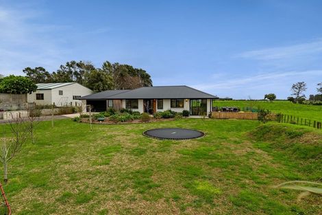 Photo of property in 2b Gossling Street, Okato, 4335