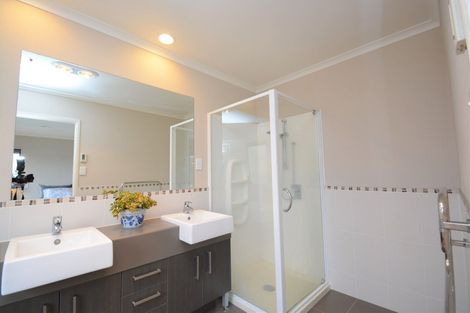 Photo of property in 6 Beros Place, Flat Bush, Auckland, 2016