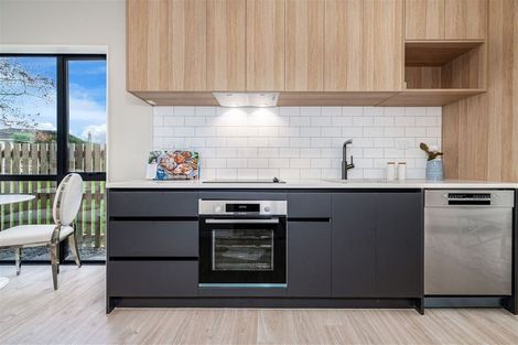 Photo of property in 6/644 Te Atatu Road, Te Atatu Peninsula, Auckland, 0610