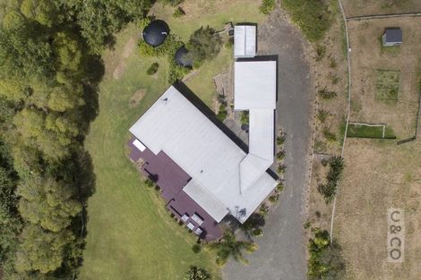 Photo of property in 8 Pineview Lane, Helensville, 0875