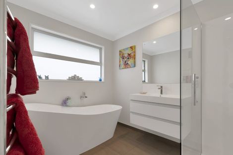 Photo of property in 12 Lewis Close, Rangiora, 7400