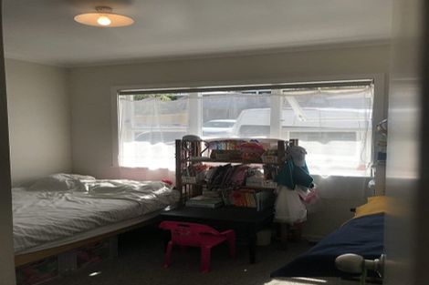 Photo of property in 42 Lingfield Street, Glenfield, Auckland, 0629