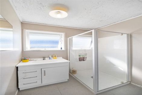 Photo of property in 66 Friesian Drive, Mangere, Auckland, 2022