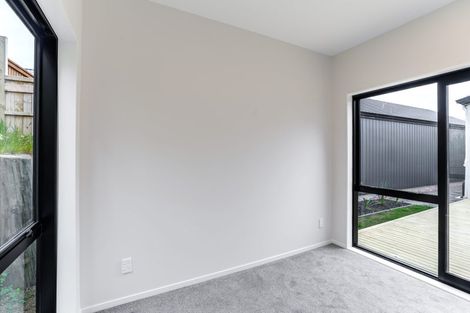 Photo of property in 11 Horokaka Street, Massey, Auckland, 0614