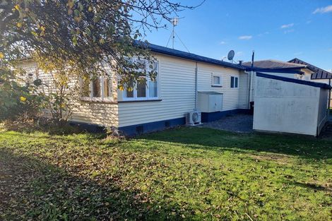 Photo of property in 28 Princess Street, Martinborough, 5711