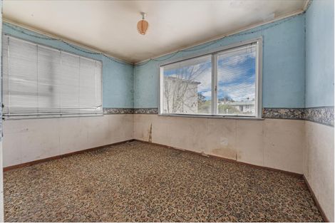 Photo of property in 12 Ozich Avenue, Te Atatu South, Auckland, 0610