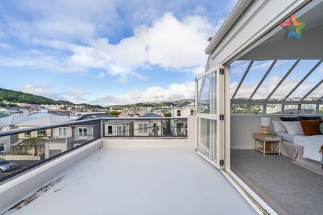 Photo of property in Mcfarlane Mews, 2u7 Mcfarlane Street, Mount Victoria, Wellington, 6011