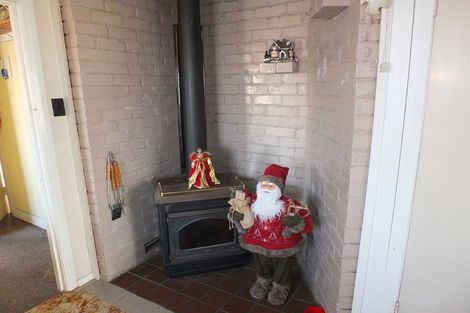 Photo of property in 9 Carthew Terrace, Foxton Beach, Foxton, 4815