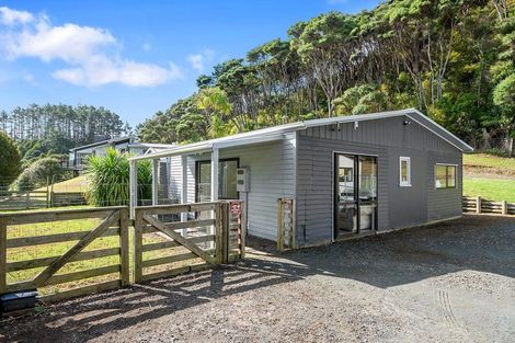 Photo of property in 1355 Old North Road, Helensville, 0875