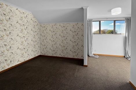 Photo of property in 1 Iwiroa Terrace, Durie Hill, Whanganui, 4500