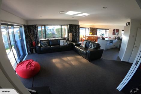 Photo of property in 62 Geneva Terrace, Kelvin Grove, Palmerston North, 4414