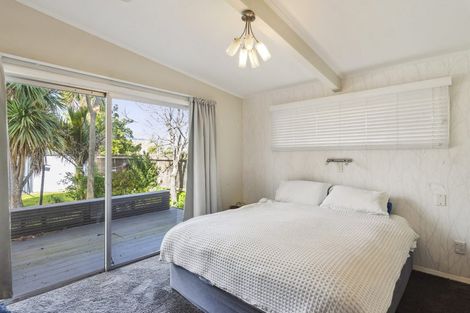 Photo of property in 36 Golf Road, Paraparaumu Beach, Paraparaumu, 5032