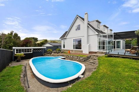 Photo of property in 3 Gonville Street, Tawa, Wellington, 5028