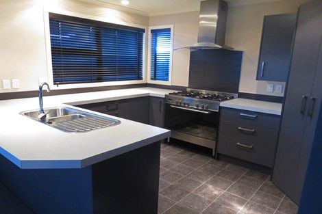 Photo of property in 53 Rosalie Terrace, Kelvin Grove, Palmerston North, 4414