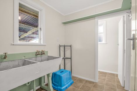 Photo of property in 55 Wilson Street, Waverley, 4510