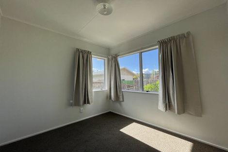 Photo of property in 8a Hilton Grove, Kelvin Grove, Palmerston North, 4414