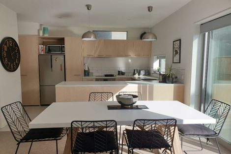 Photo of property in 7u8 Handyside Street, Tawa, Wellington, 5028