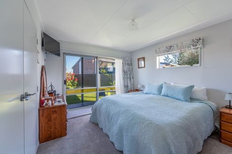 Photo of property in 22 Glamorgan Avenue, Tamatea, Napier, 4112