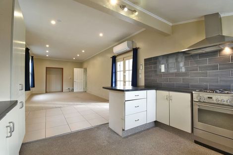 Photo of property in 12 Coughtrey Street, Saint Clair, Dunedin, 9012