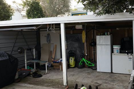 Photo of property in 1/27 Huka Road, Birkenhead, Auckland, 0626