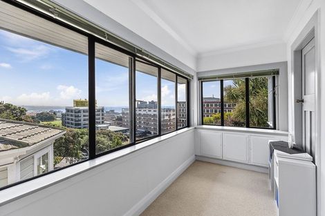 Photo of property in 19 Central Terrace, Kelburn, Wellington, 6012