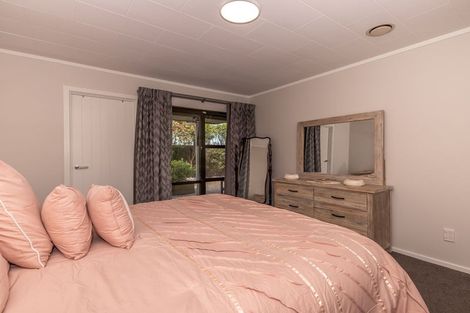 Photo of property in 92 Henley Street, Westport, 7825