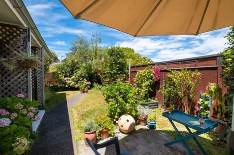 Photo of property in 2 Kotuku Place, Taradale, Napier, 4112