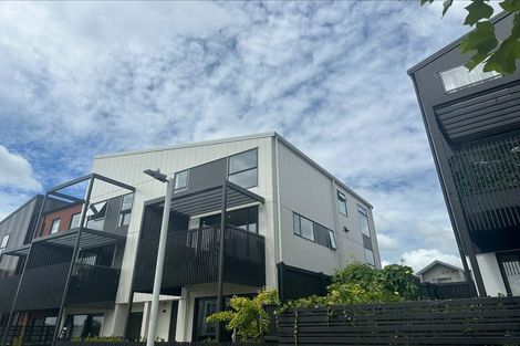 Photo of property in 5/2 Rangitamiro Place, Hobsonville, Auckland, 0616