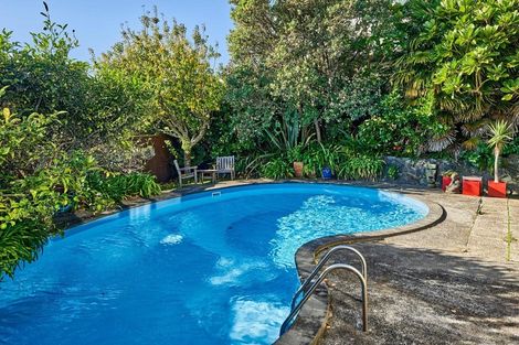 Photo of property in 3 Luff Place, Whitby, Porirua, 5024