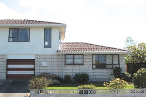 Photo of property in 1a James Condon Place, Redwood, Christchurch, 8051
