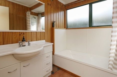Photo of property in 36 Sunset Street, Hilltop, Taupo, 3330