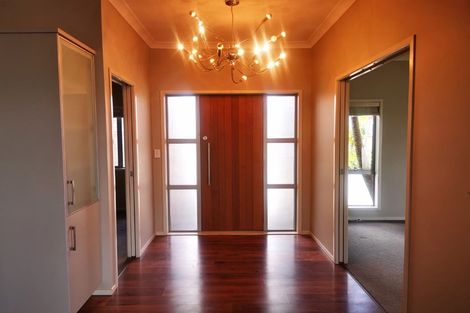 Photo of property in 7 Raddington Way, Huntington, Hamilton, 3210