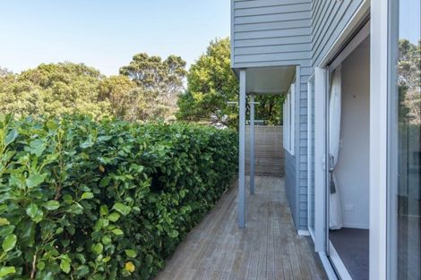 Photo of property in 46u2 Bracken Road, Paparangi, Wellington, 6037