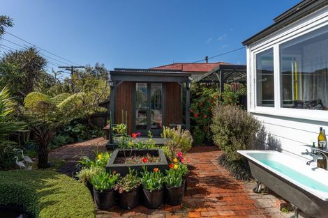 Photo of property in 25a Hampden Street, Picton, 7220