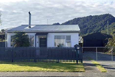 Photo of property in 31 Fox Street, Cobden, Greymouth, 7802