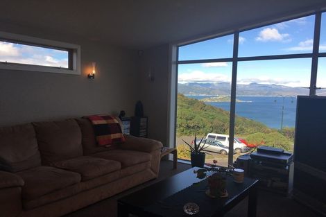 Photo of property in 58 Tamworth Crescent, Newlands, Wellington, 6037