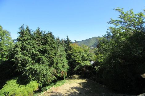 Photo of property in 12 Vista Crescent, Maoribank, Upper Hutt, 5018