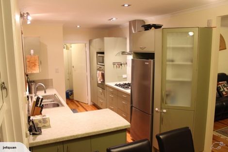 Photo of property in 6 Warren Street, Paparangi, Wellington, 6037