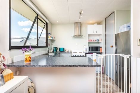 Photo of property in 88 Roberts Road, Te Atatu South, Auckland, 0610